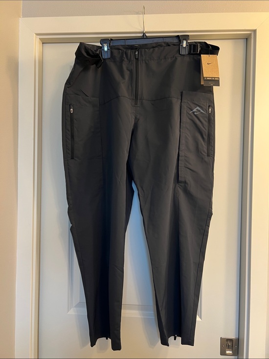 Nike Pants - Nike Men’s Black Cargo Tech Pants